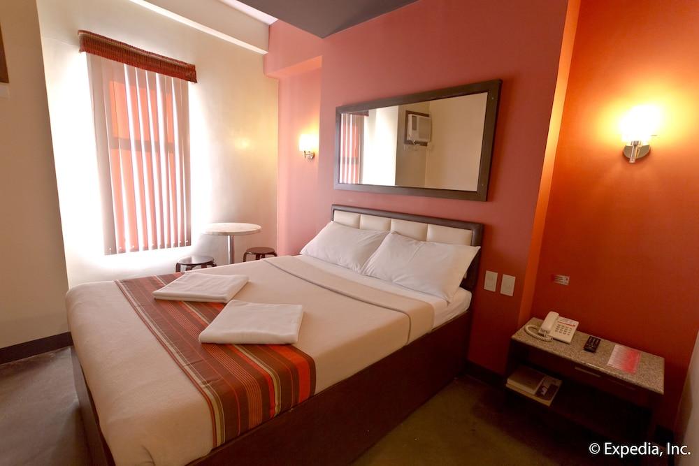 Express Inn - Mactan Hotel - Room