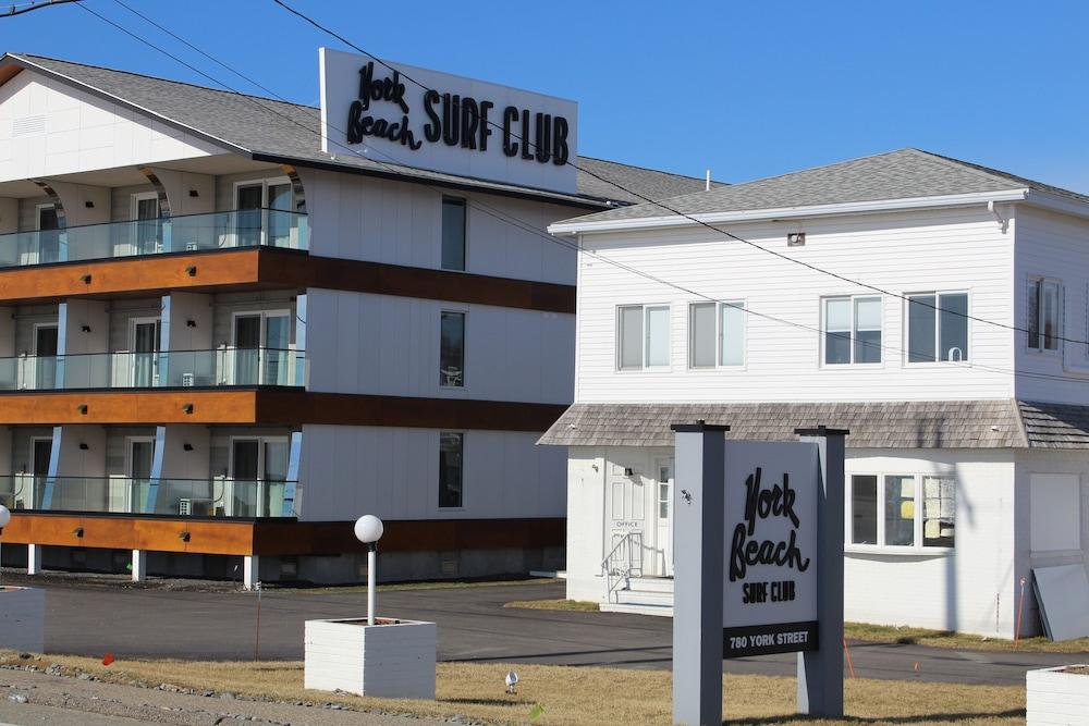 York Beach Surf Club - Exterior