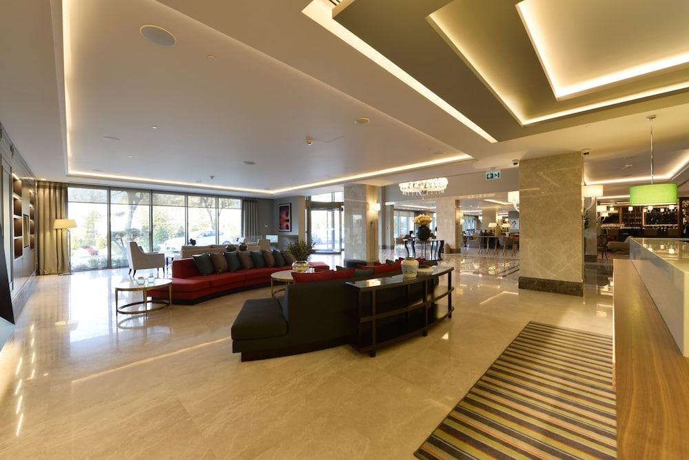 Holiday Inn Bursa - City Centre, an IHG Hotel - Lobby Sitting Area