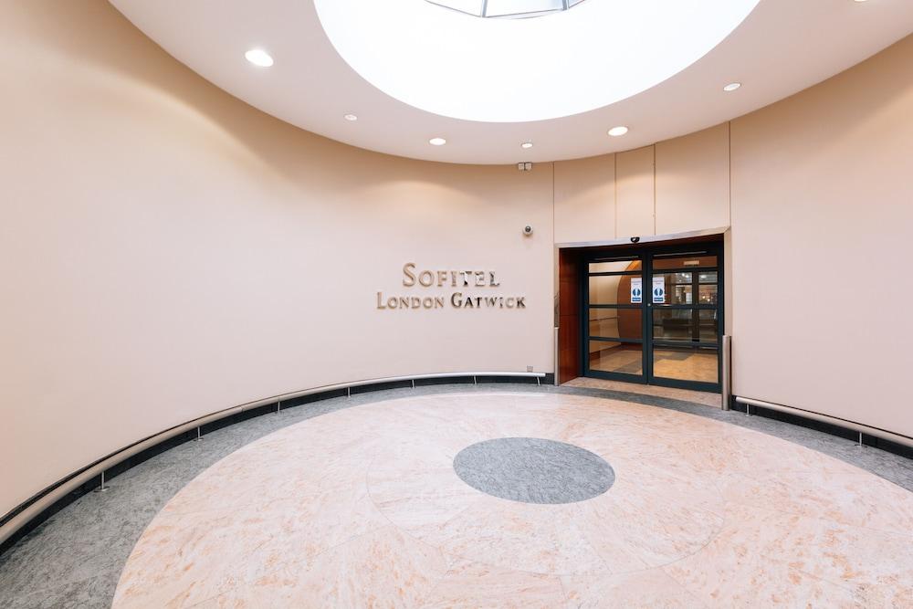 Sofitel London Gatwick - Interior Entrance