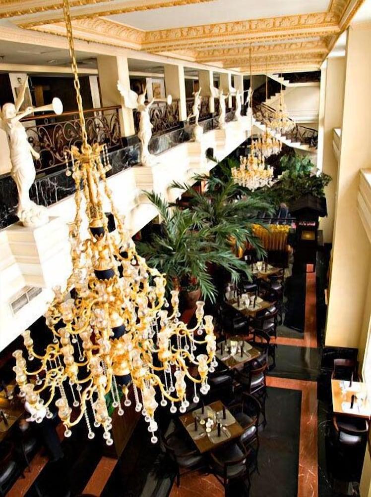 Golden Boutique Hotel Melawai - Interior