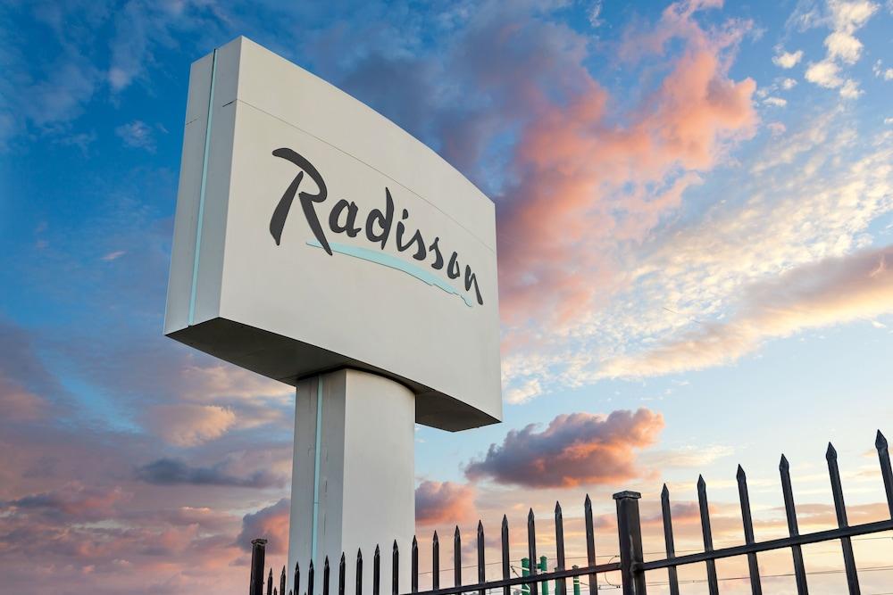 Radisson Hotel Salt Lake City Airport - Exterior