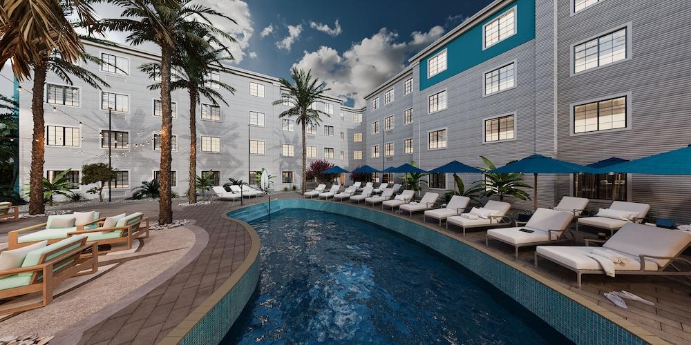 Compass by Margaritaville Hotel Naples - Outdoor Pool