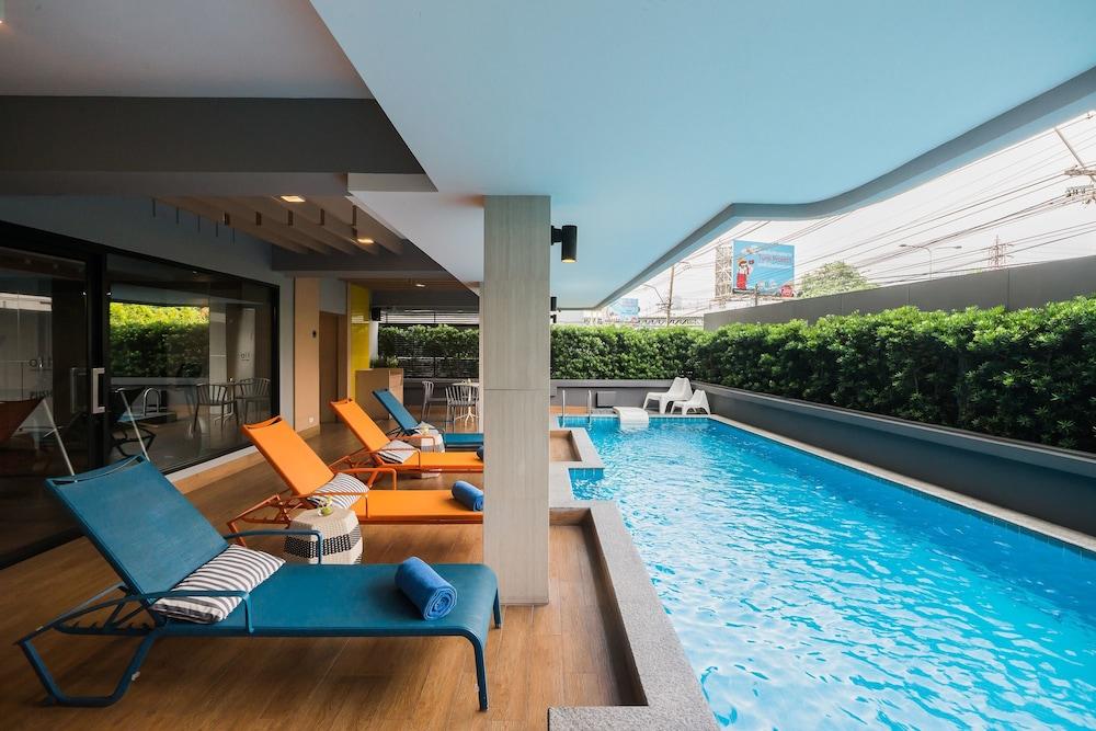 Alt Hotel Nana by UHG - Outdoor Pool