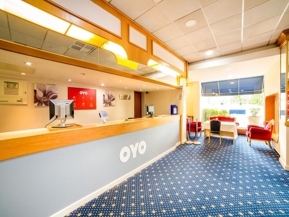 OYO The Chiltern Hotel - Reception