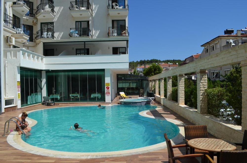Kalif Hotel - Pool