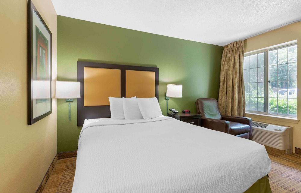 Extended Stay America Suites Washington DC Sterling Dulles - Room