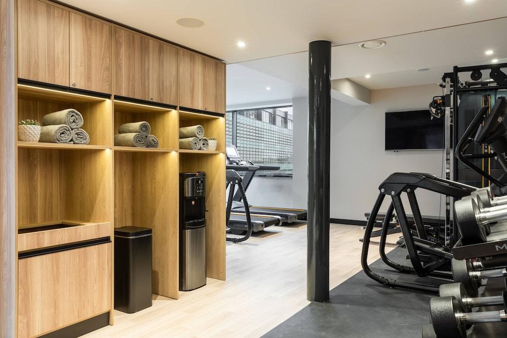 AC Hotel by Marriott Bratislava Old Town - Fitness Facility