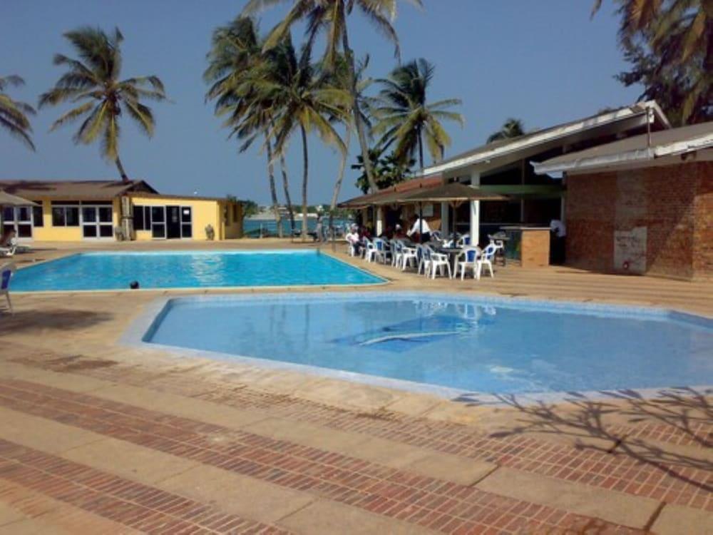 Hotel Ngor Diarama - Outdoor Pool