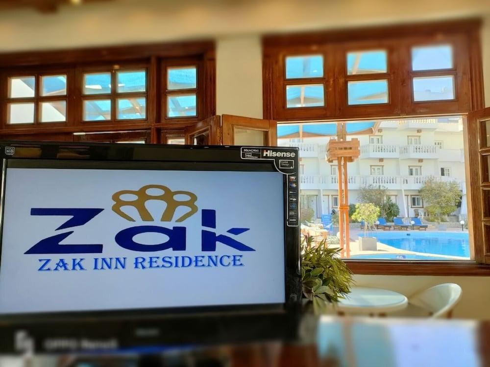 Zak Inn - Reception