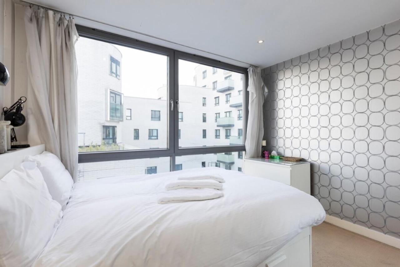 Stunning & Modern 2 Bedroom Apartment in Heart of Clapham - Other