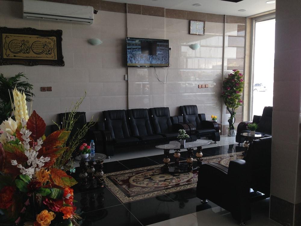 Al Eairy Furnished Apartments Tabuk 5 - Lobby