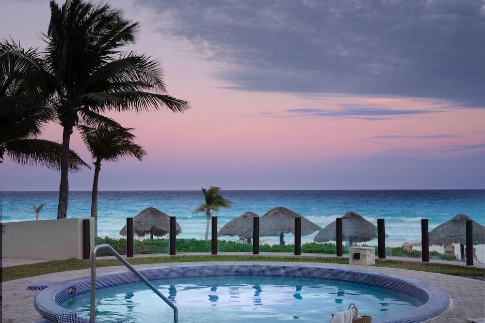 The Westin Lagunamar Ocean Resort Villas & Spa, Cancun - Waterslide