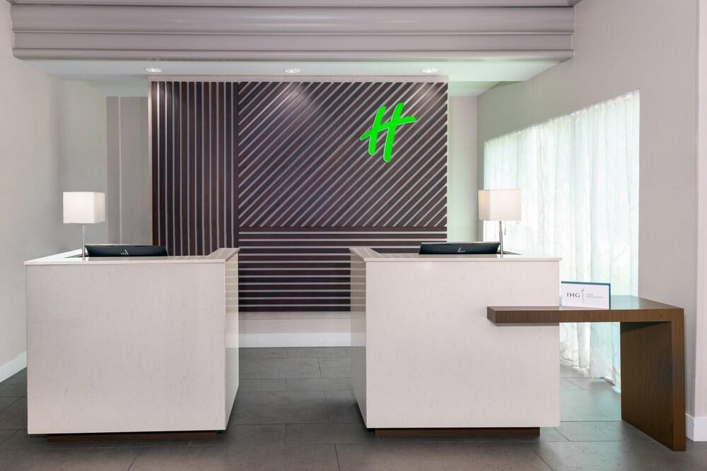 Holiday Inn Miami-Doral Area, an IHG Hotel - Featured Image