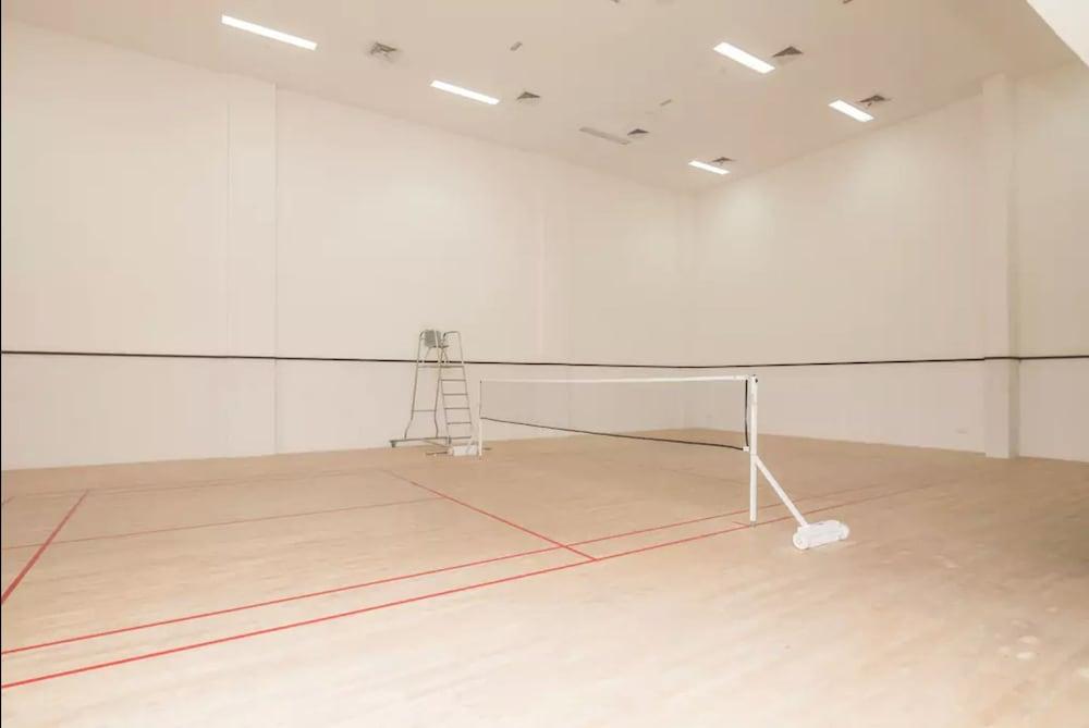 Nasma Luxury Stays - Burj Residences - Sport Court