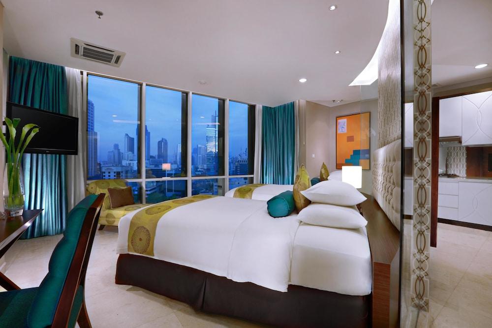 The Grove Suites by GRAND ASTON - Room