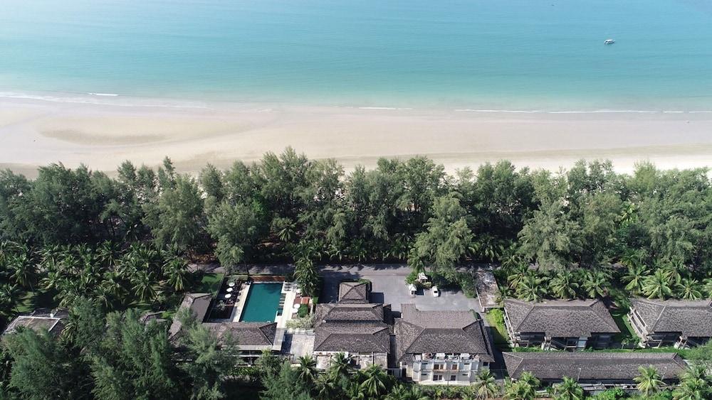 The Grand Southsea Khaolak Beach Resort - Featured Image