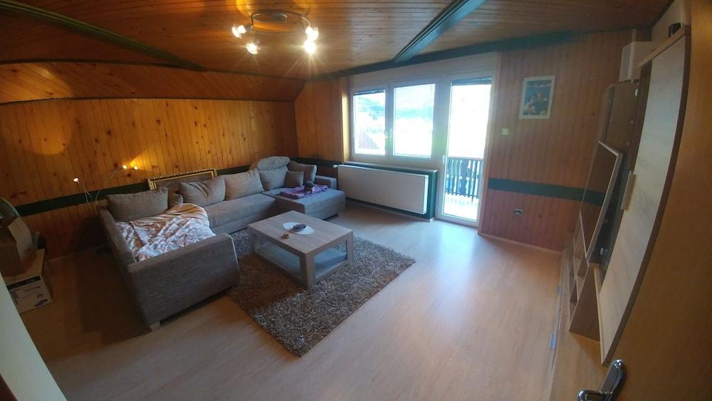 Poldas appartment - Living Room