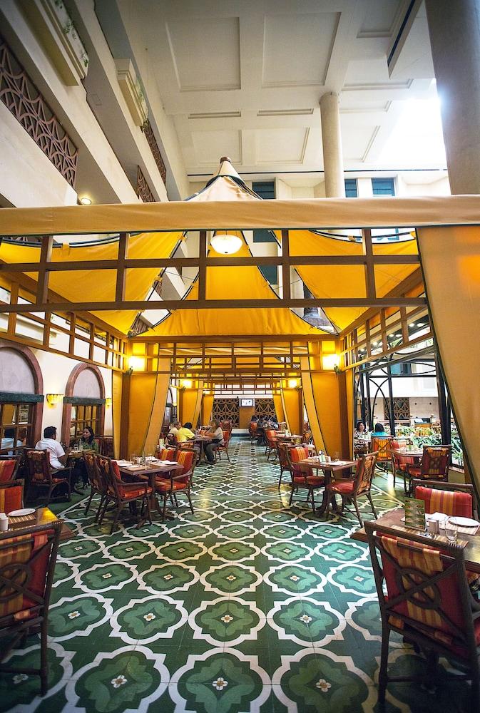 The Orchid Hotel Mumbai Vile Parle - Interior