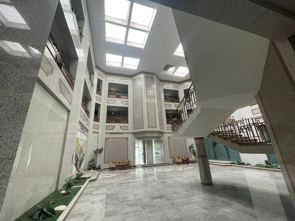 Al Diafah Hotel Suites - Interior