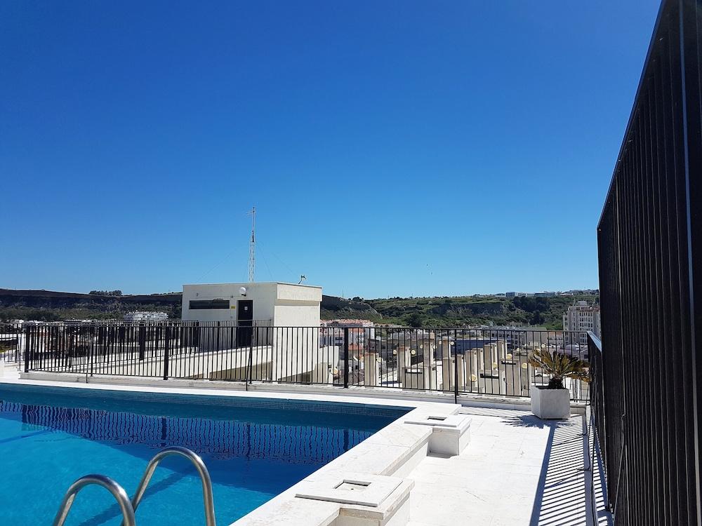 Caparica Luxury Apartment by Host-Point - Outdoor Pool