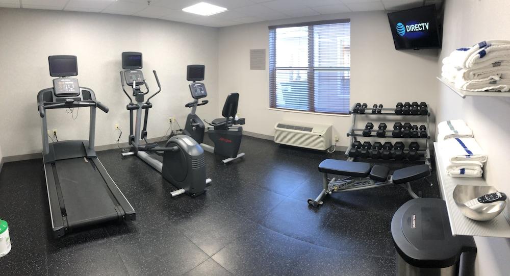 Country Inn & Suites by Radisson, Harrisburg Northeast - Hershey - Fitness Facility
