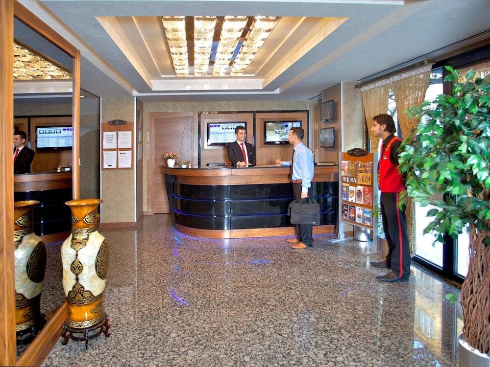 Hotel Momento - Special Class - Lobby