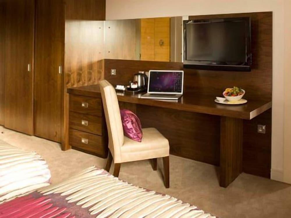 Ballyrobin Hotel - Room