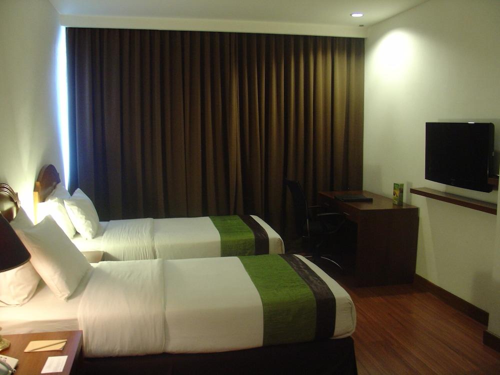 Cemara Hotel - Room