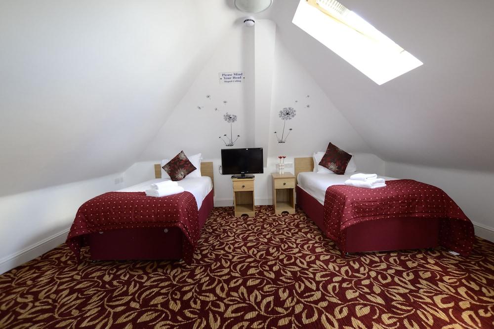 Best Western London Ilford Hotel - Room