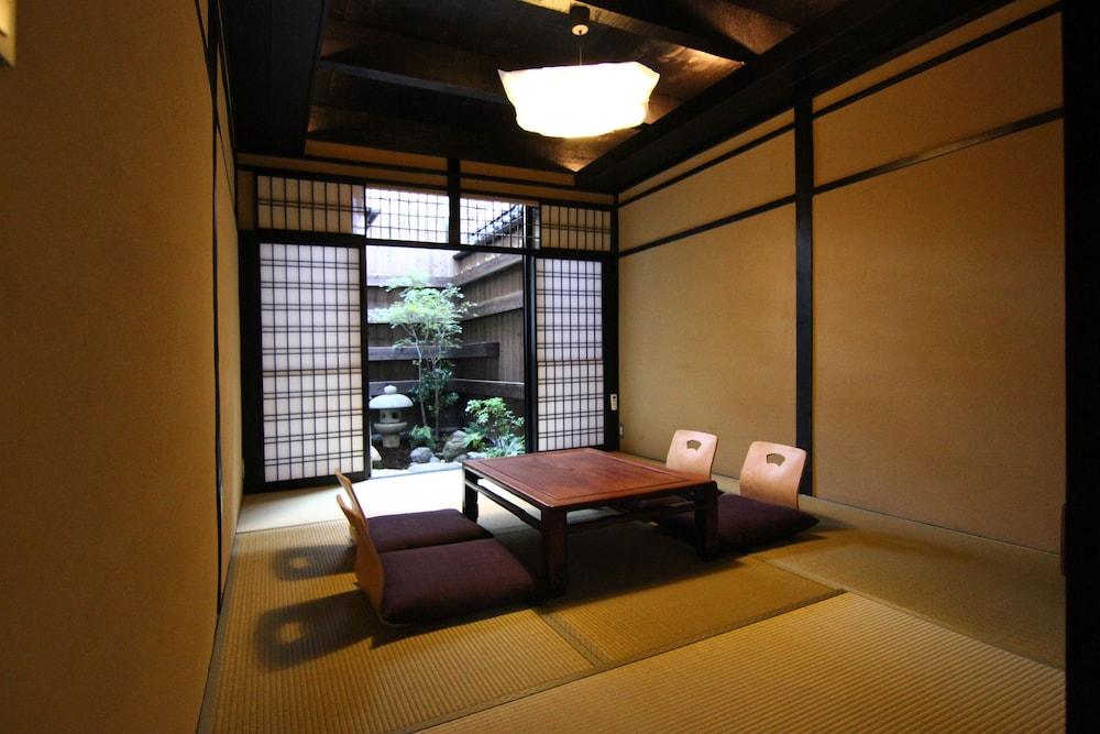 Shobu-an Machiya Holiday House - Featured Image