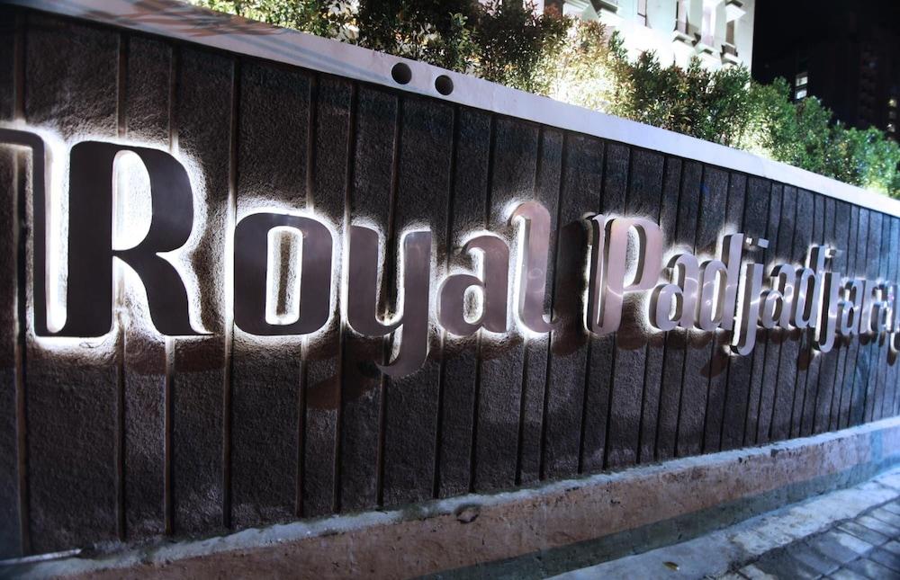 Royal Padjadjaran Hotel - Exterior