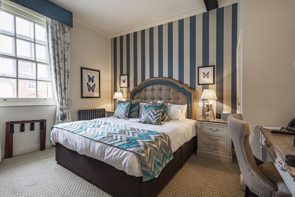 The White Horse Hotel, Romsey, Hampshire - Room