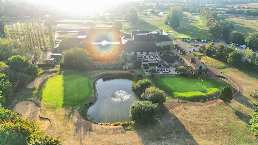 Bicester Hotel Golf and Spa - Featured Image
