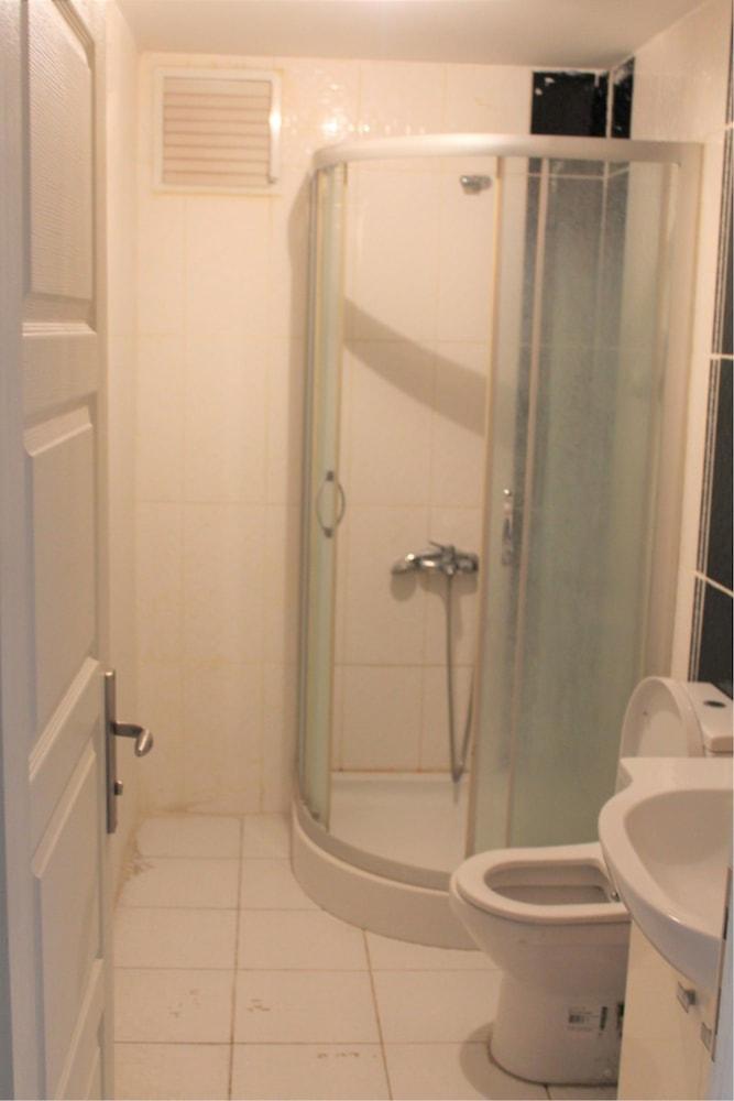 Bolu Apartments Daily Rent - Bathroom