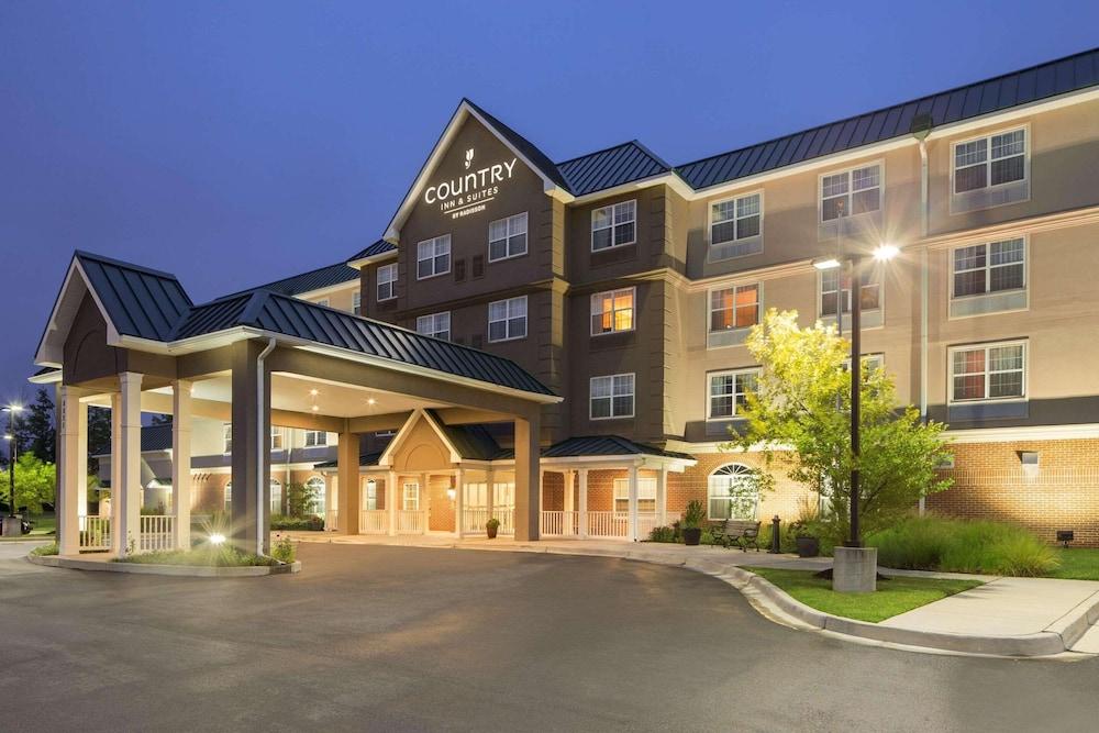 Country Inn & Suites by Radisson, Baltimore North, MD - Featured Image