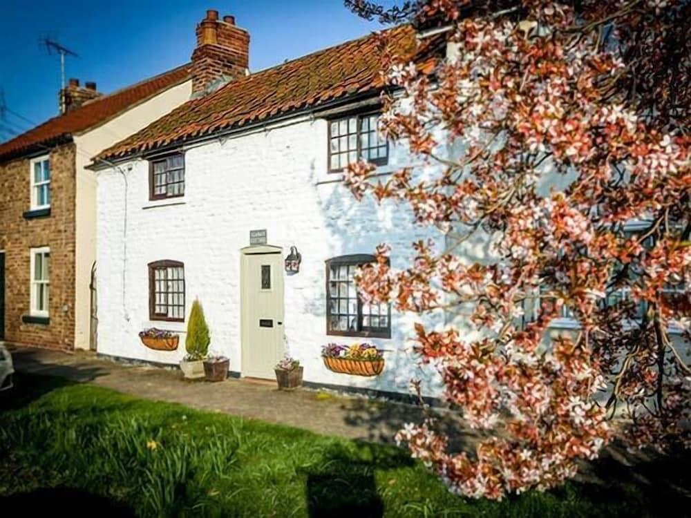 Clara's Cottage - Featured Image