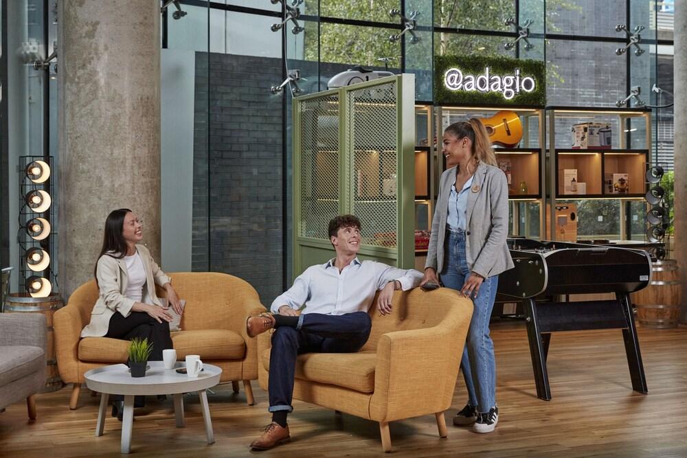 Aparthotel Adagio London Brentford - Lobby Sitting Area