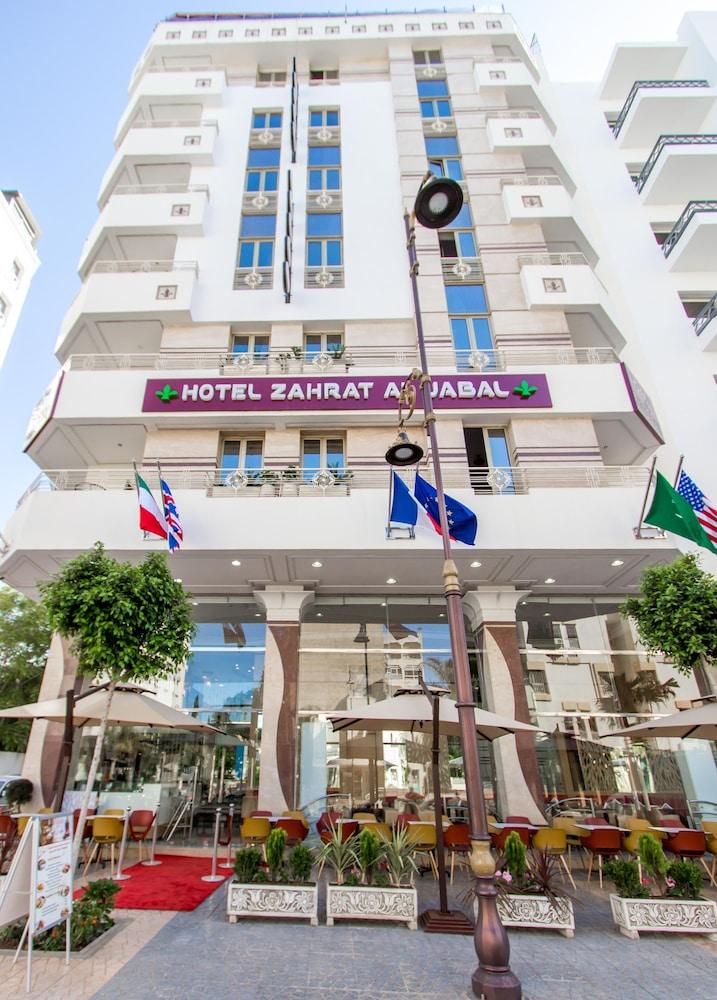 Hotel Zahrat Al Jabal - Featured Image