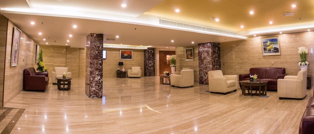 Rayan Hotel Sharjah - Lobby Lounge