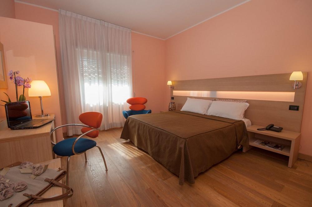 Hotel La Pergola - Room