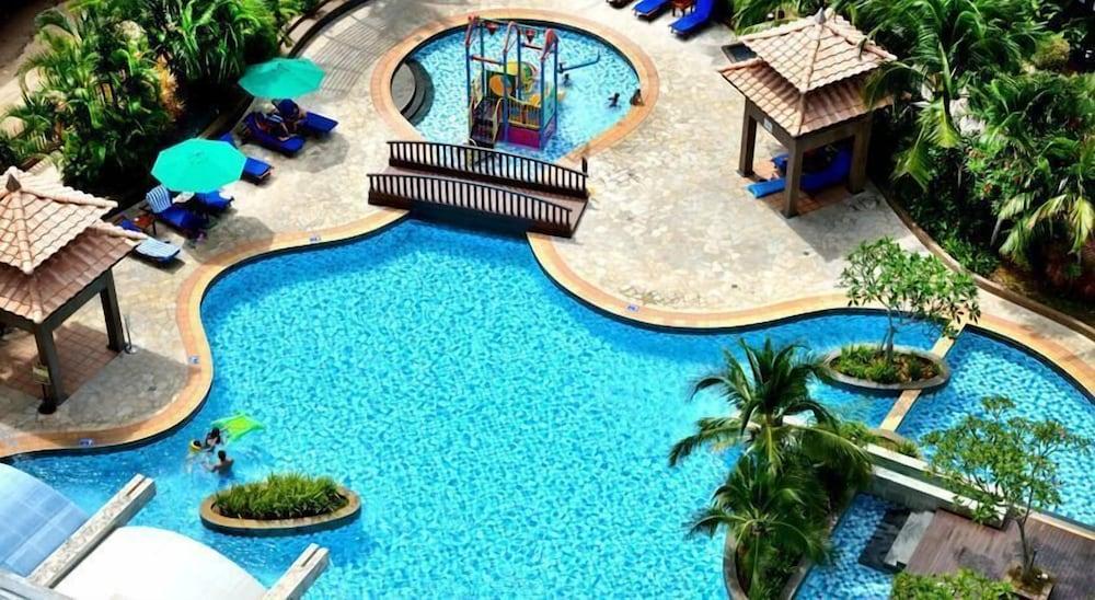 Wonderland Villa at Port Dickson - Outdoor Pool