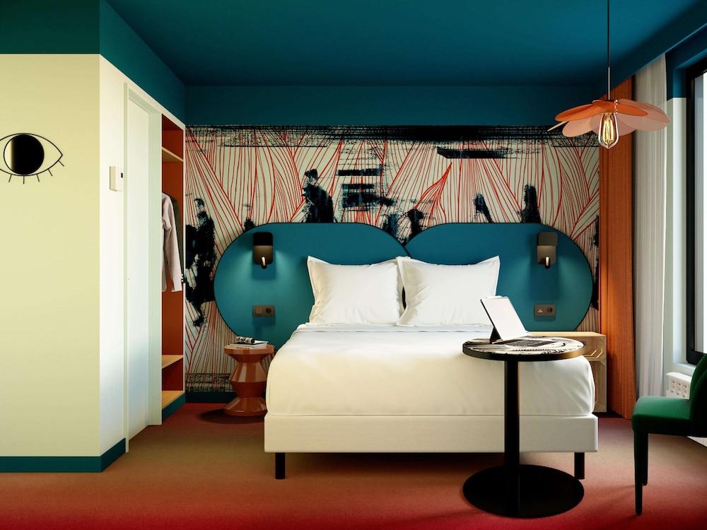Ibis Styles Paris Batignolles - Room