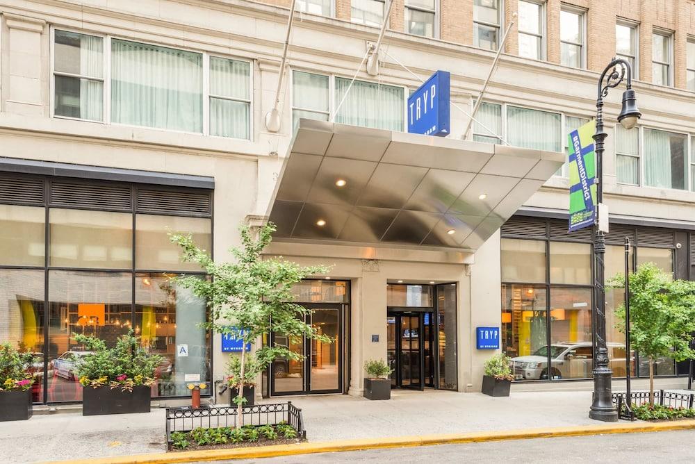 TRYP by Wyndham New York City Times Square / Midtown - Exterior
