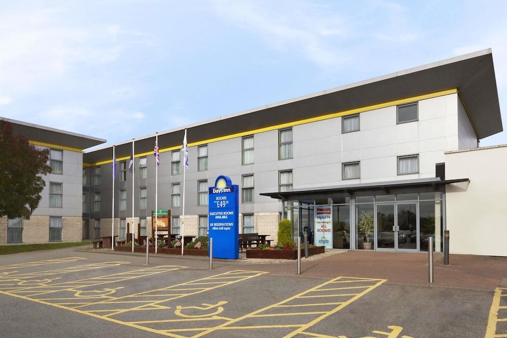 Days Inn by Wyndham Leicester Forest East M1 - Featured Image