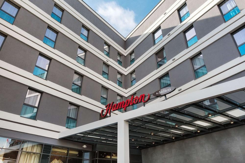 Hampton by Hilton Lublin - Exterior