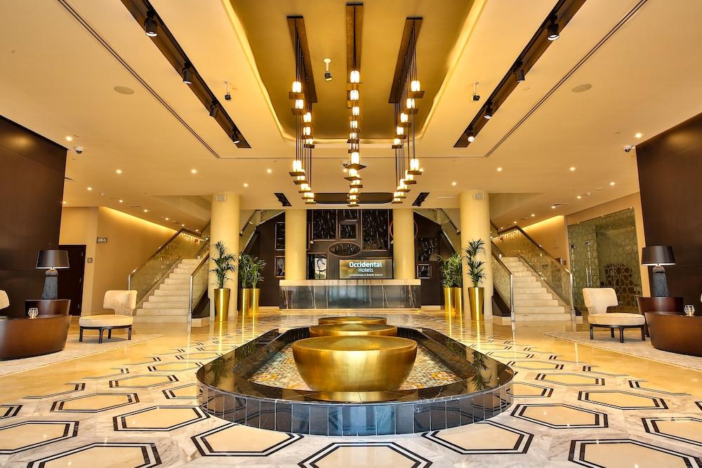 أوكسيدنتال مدينة دبي للإنتاج - Interior Entrance