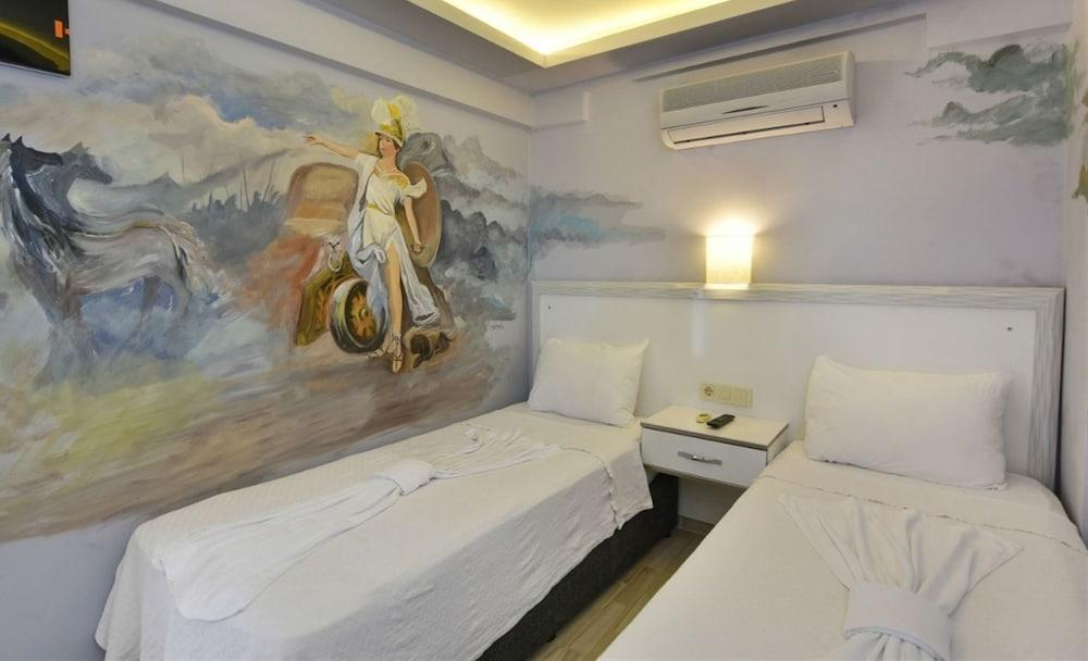 Poseidon Butik Hotel - Room