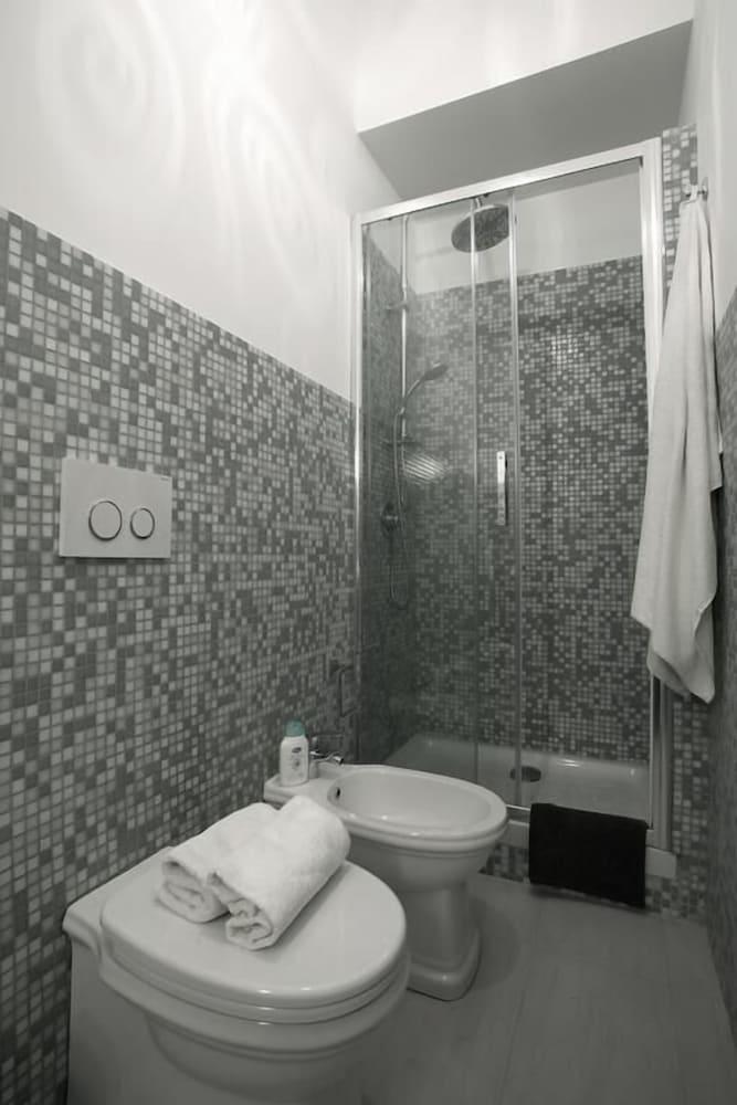 إكويليبري جيست هاوس - Bathroom