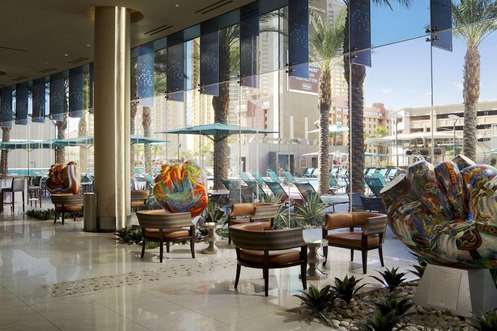Hilton Grand Vacations Club Elara Center Strip Las Vegas - Lobby